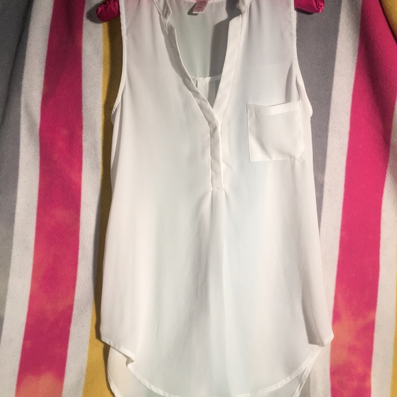 6 degrees Tops - 6 degrees blouse  MUST BUY 2+Items to purchase
